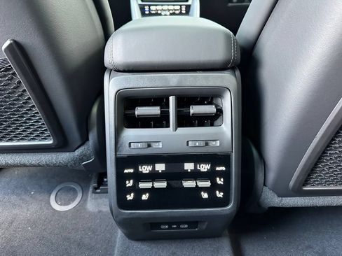 Used 2026 Porsche Macan Turbo Electric AWD/4WD image 41