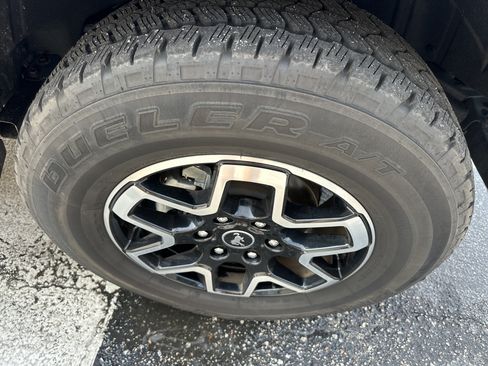 Used 2024 Ford Bronco Outer Banks AWD/4WD image 6