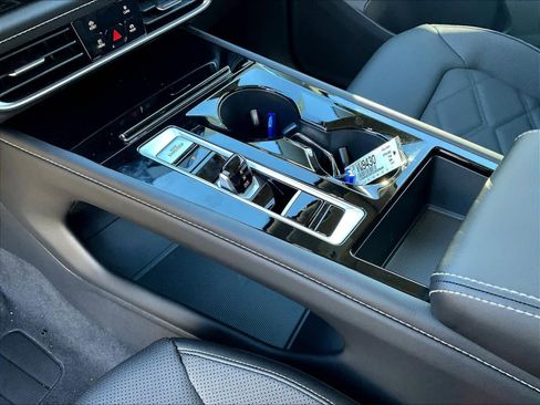 New 2026 Volkswagen Atlas SE image 14