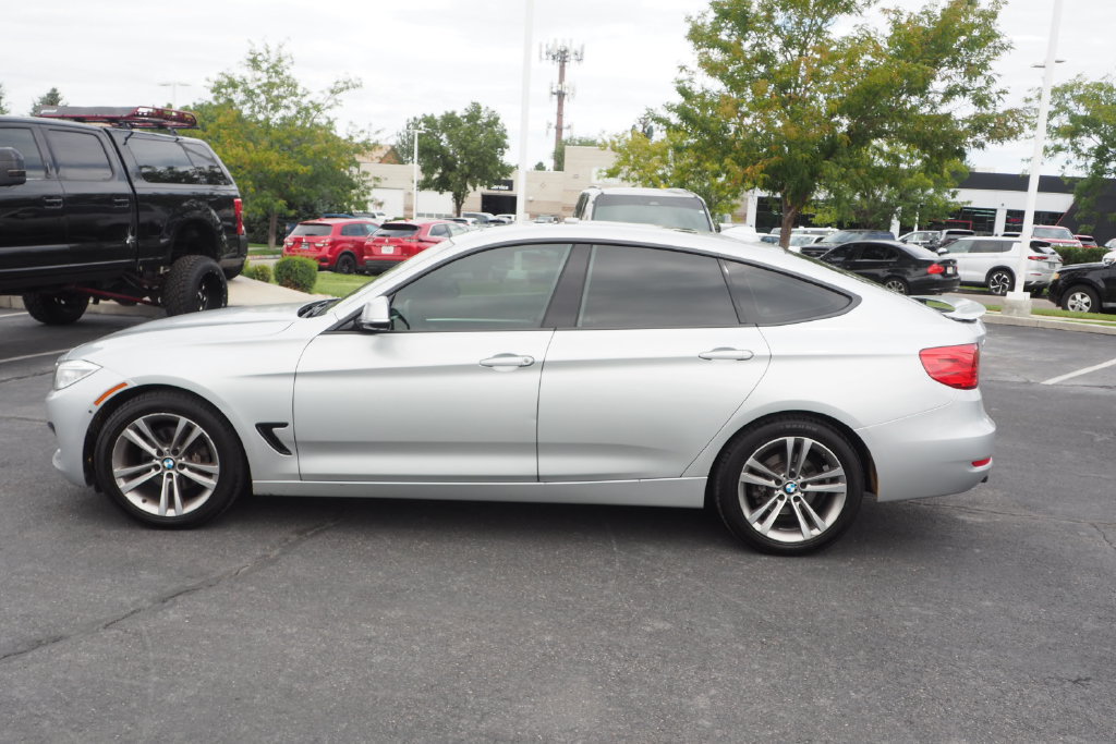 Used 2016 BMW 328i Gran Turismo xDrive AWD/4WD image 8
