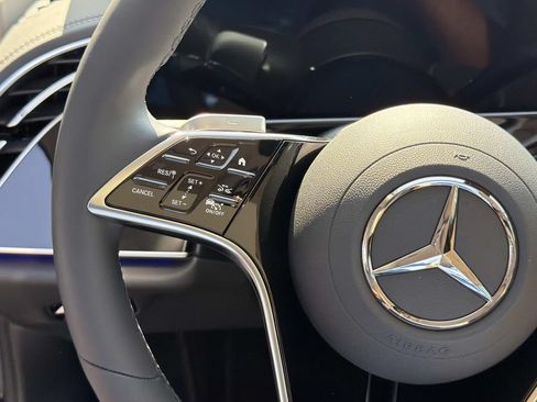 Used 2025 Mercedes-Benz E 450 4MATIC Sedan image 23
