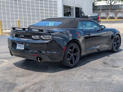 Used 2022 Chevrolet Camaro LT RWD image 7
