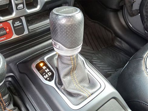 Used 2022 Jeep Gladiator Mojave image 15