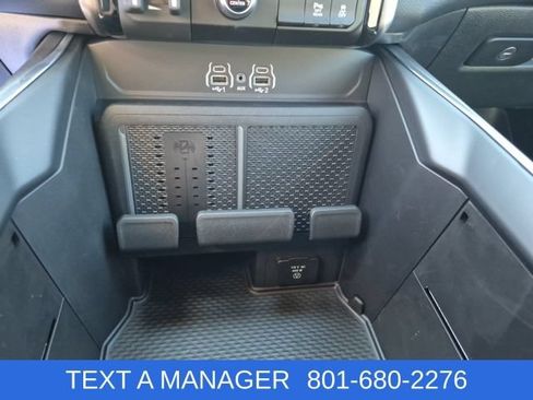 New 2026 RAM 1500 4x4 Crew Cab image 18