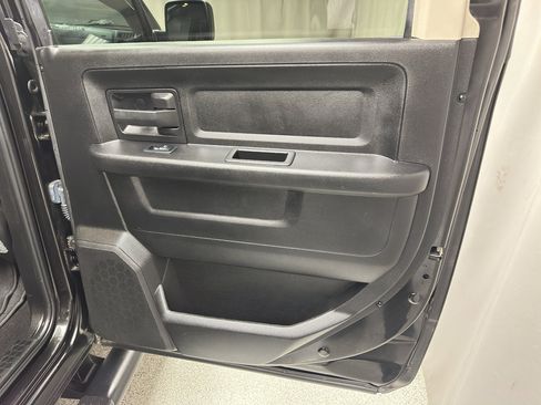 Used 2018 RAM 1500 Express w/ Express Value Package AWD/4WD image 19
