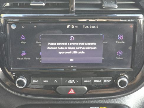 Used 2022 Kia Soul Turbo FWD image 12