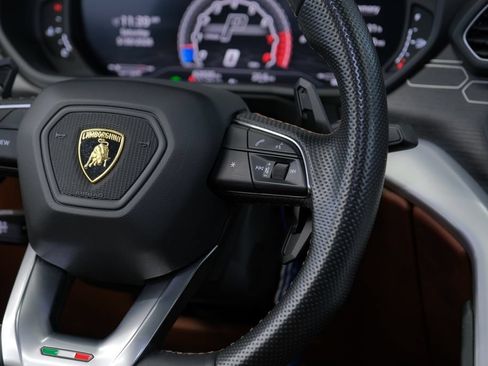 Used 2019 Lamborghini Urus AWD/4WD image 55