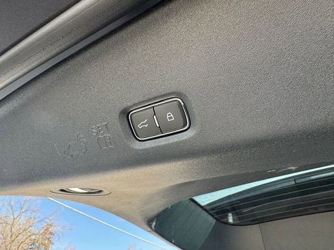 Used 2025 Ford Expedition Active image 15