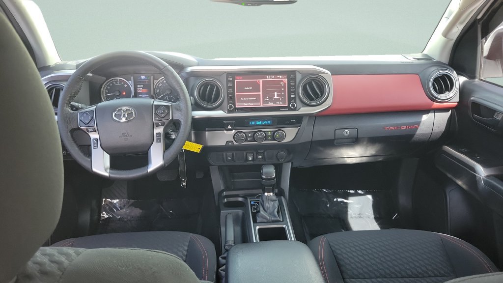 Used 2021 Toyota Tacoma SR5 RWD image 10