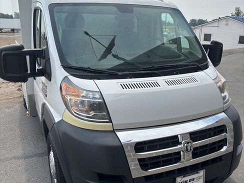 Used 2017 RAM ProMaster 3500 w/ Premium Appearance Group image 3