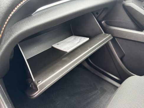 Certified 2021 Chevrolet Traverse LS image 25