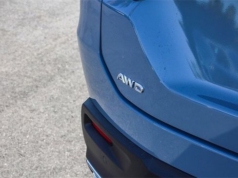 New 2025 Honda Pilot Touring image 9