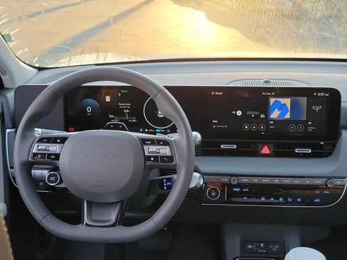 Certified 2025 Hyundai Ioniq 5 SEL image 8