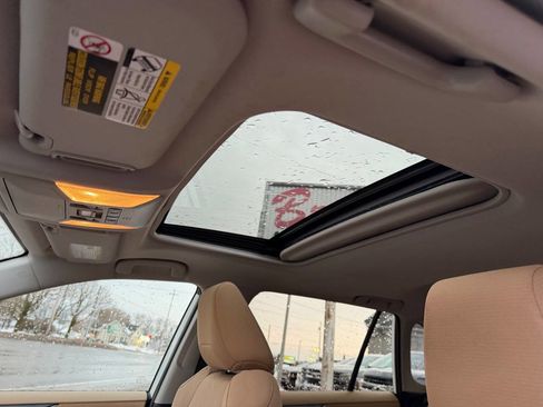 Used 2020 Toyota RAV4 XLE image 19