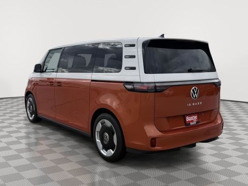 New 2025 Volkswagen ID. Buzz Pro S Plus AWD/4WD image 5