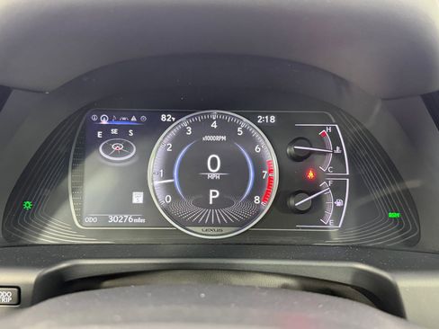 Used 2024 Lexus ES 350 w/ Technology Package image 19