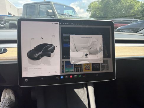 Used 2023 Tesla Model 3 Standard Range RWD image 28