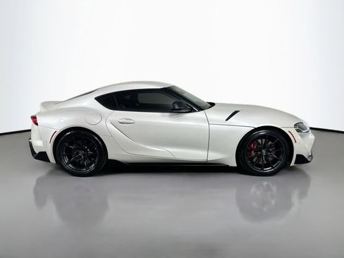 Used 2025 Toyota Supra image 5