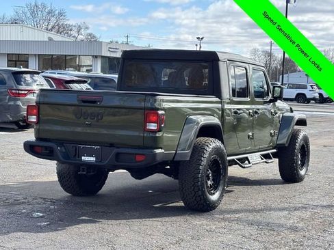 Used 2023 Jeep Gladiator Sport image 33