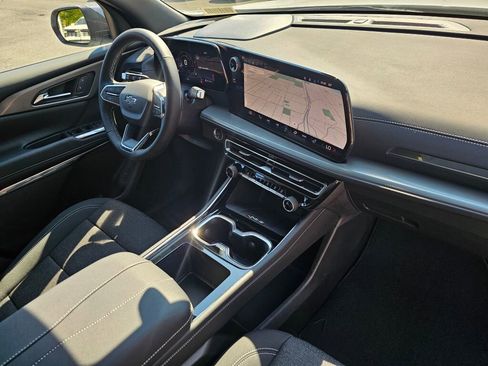 New 2026 Chevrolet Traverse LT w/ Midnight/Sport Edition image 31