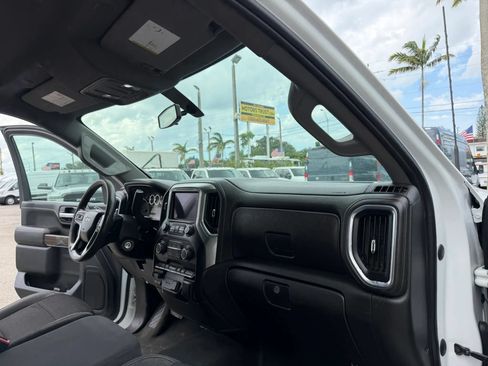 Used 2021 Chevrolet Silverado 3500 4x4 Crew Cab LT DRW image 18