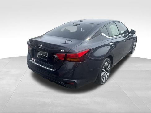 Used 2022 Nissan Altima 2.5 SV image 5