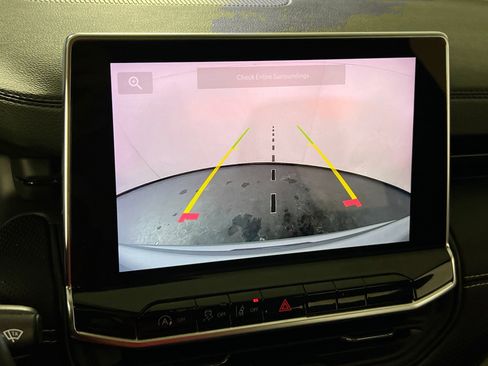 Used 2022 Jeep Compass Altitude w/ Sun and Sound Group image 13