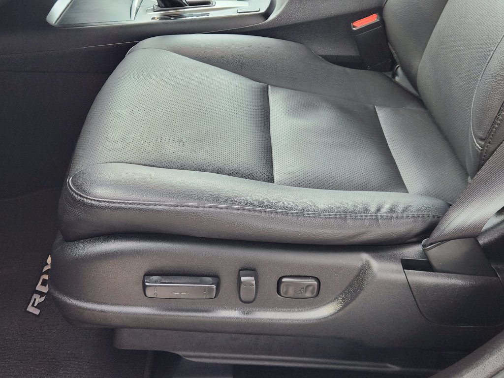Used 2018 Acura RDX w/ Technology Package FWD image 25