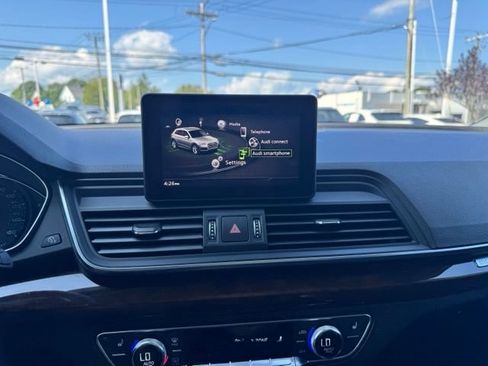 Used 2020 Audi Q5 2.0T Premium w/ Convenience Package AWD/4WD image 34