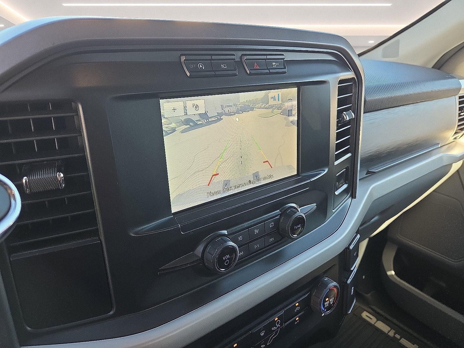 Used 2021 Ford F150 XLT AWD/4WD image 8