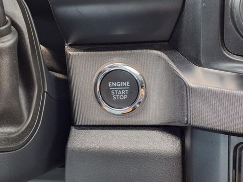 Used 2024 Ford F250 Platinum w/ FX4 Off-Road Package image 22