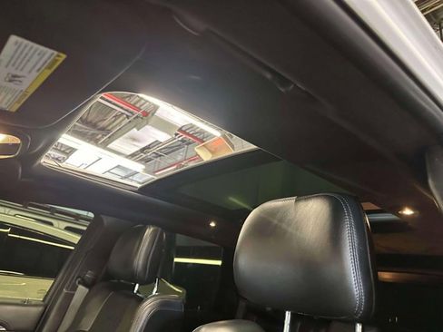 Used 2020 Jeep Grand Cherokee SRT image 21