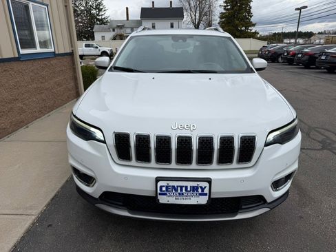 Used 2019 Jeep Cherokee Limited w/ Technology Group image 2