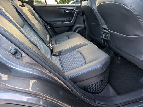 Used 2022 Toyota RAV4 XSE AWD/4WD image 22