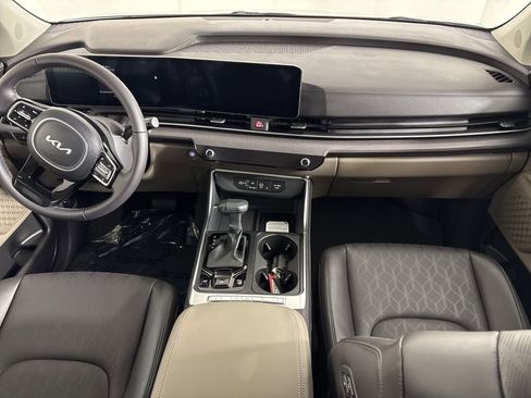 New 2026 Kia Carnival EX image 13