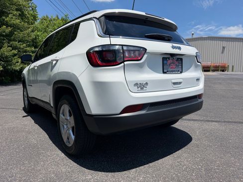 Used 2022 Jeep Compass Latitude w/ Convenience Group AWD/4WD image 13