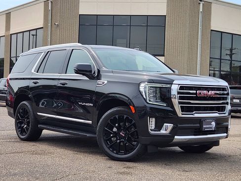 Used 2022 GMC Yukon SLT w/ SLT Premium Package AWD/4WD image 37