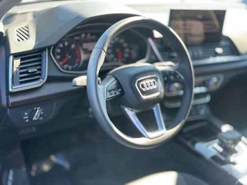 Used 2023 Audi Q5 2.0T Premium w/ Convenience Package image 13