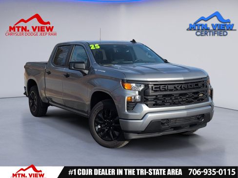 Used 2025 Chevrolet Silverado 1500 Custom image 1
