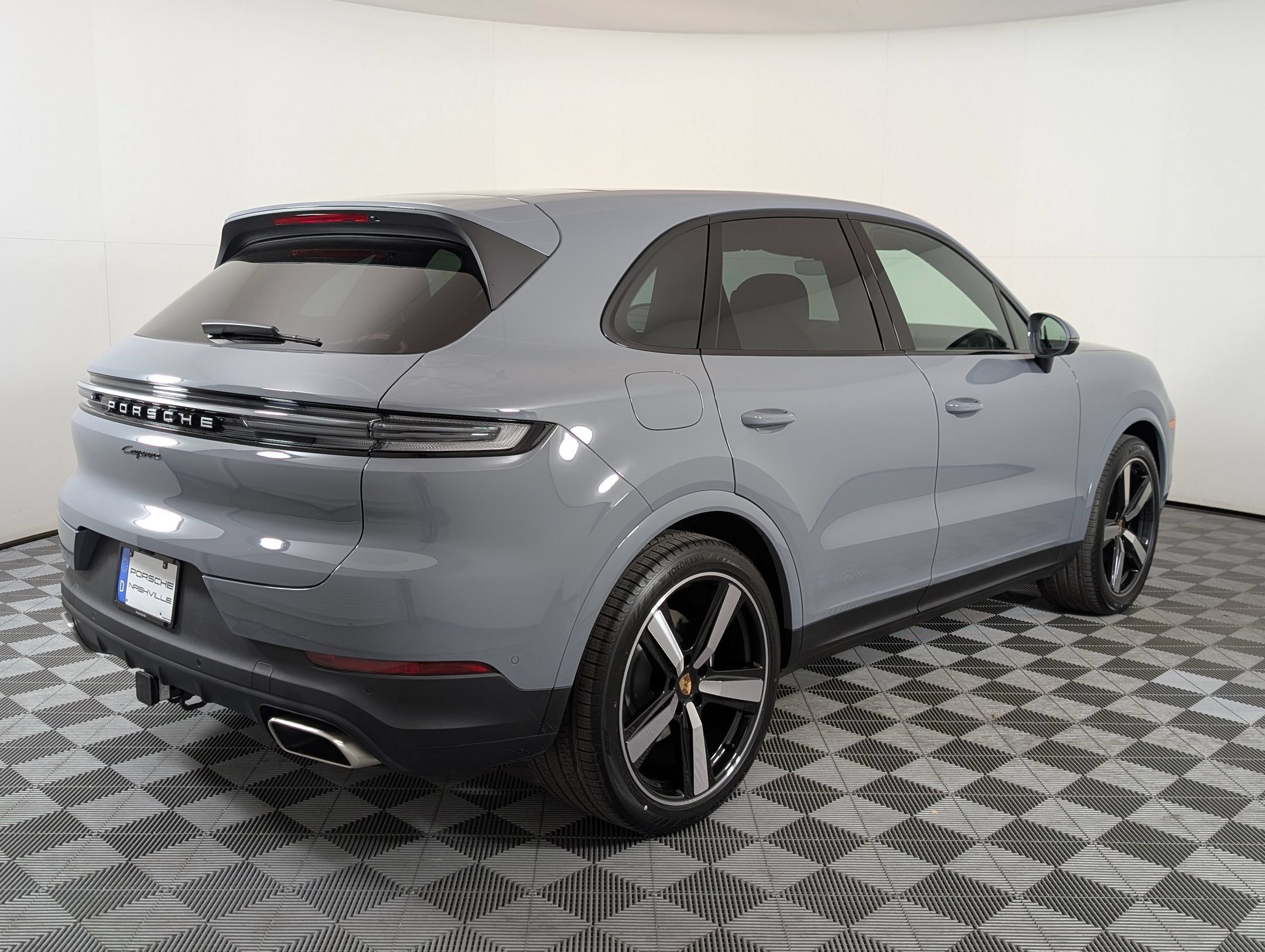 Certified 2026 Porsche Cayenne AWD/4WD image 10
