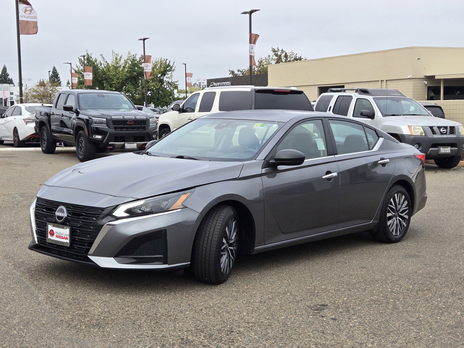 Certified 2025 Nissan Altima 2.5 SV FWD image 8