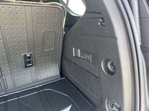 New 2026 Chevrolet Tahoe High Country image 51