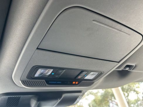 Used 2025 Ford F350 XLT image 45