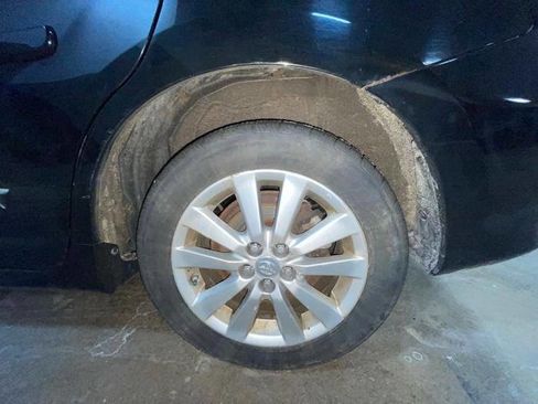 Used 2010 Toyota Matrix image 14