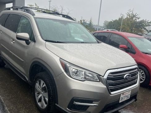 Used 2019 Subaru Ascent Premium w/ Popular Package #3 image 1