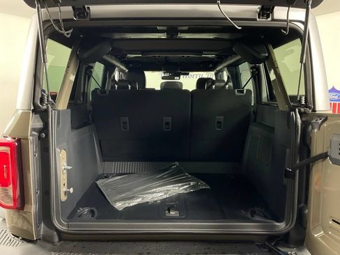 New 2026 Ford Bronco Big Bend w/ Black Diamond Package AWD/4WD image 11