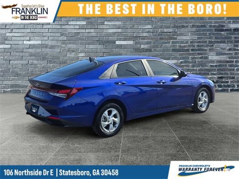 Used 2023 Hyundai Elantra SE image 5