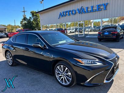 Used 2021 Lexus ES 250 w/ Premium Package