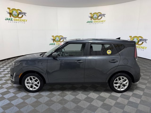 Certified 2025 Kia Soul LX w/ LX Technology Package FWD image 6