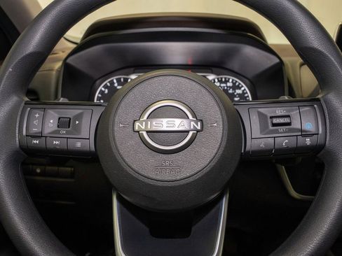 Certified 2023 Nissan Rogue SV image 17